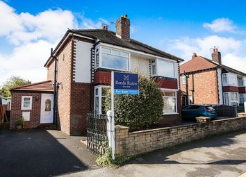 3 Bedrooms Semi-detached house for sale in Chiltern Drive, Woodsmoor, Stockport SK2