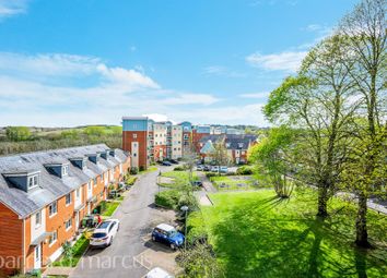 Thumbnail 2 bedroom flat for sale in Rubeck Close, Redhill