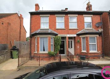 3 Bedroom Semi-detached house for rent