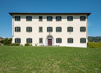 Thumbnail Villa for sale in Pescia, Pistoia, Tuscany, Italy