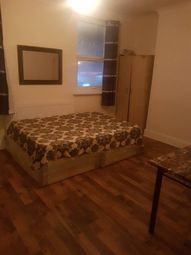 2 Bedrooms Flat to rent in Hoe Street, Walthamstow E17
