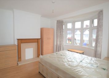 2 Bedrooms Flat to rent in Braemar Avenue, London NW10