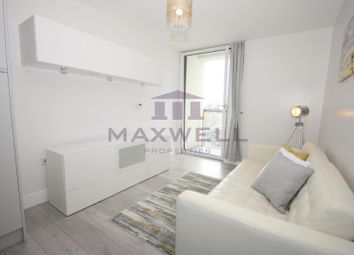 Thumbnail Flat to rent in Westwood House 54 Millharbour, Canary Wharf, London