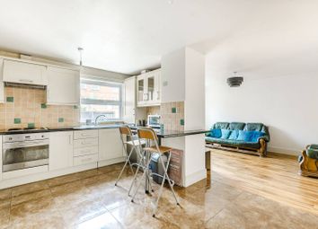 2 Bedrooms Maisonette for sale in Firs Close, Forest Hill SE23