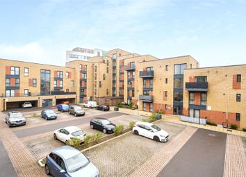 Thumbnail Flat for sale in Newlands Place, Bracknell, Berkshire