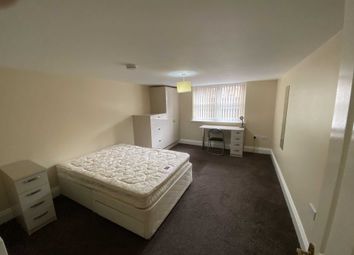 Thumbnail 6 bed flat to rent in Wilmslow Road, Manchester