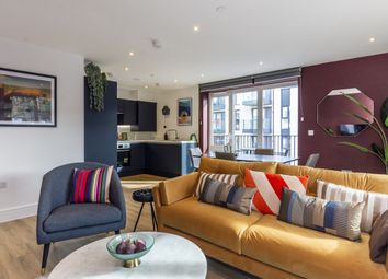 Thumbnail Flat to rent in Desborough Road, High Wycombe