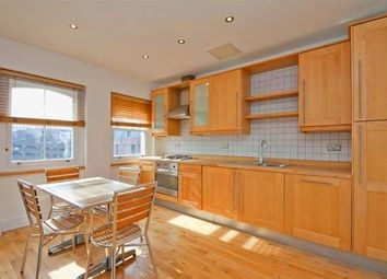 Thumbnail 2 bed flat to rent in Aldgate, London