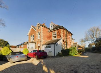 Thumbnail Flat for sale in Wargrave Road, Twyford