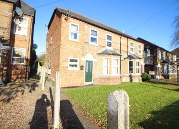 Thumbnail Flat to rent in London Road, High Wycombe