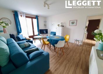 Thumbnail 2 bed apartment for sale in La Roche-Bernard, Morbihan, Bretagne