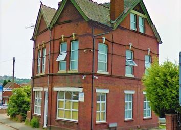 2 Bedrooms Flat to rent in Withymoor Road, Dudley DY2