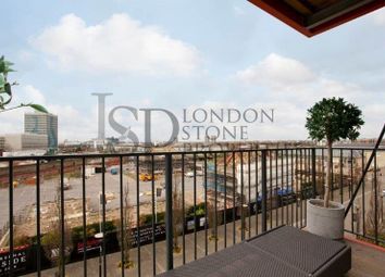 3 Bedrooms Flat to rent in Warehouse Court, Royal Arsenal Riverside SE18