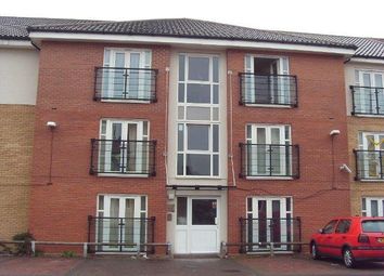 2 Bedrooms Flat to rent in Neale Court, Berengers Place, Dagenham, London RM9