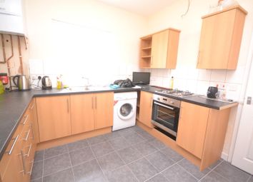 Thumbnail 1 bed property to rent in Zinzan Street, Reading, Berkshire