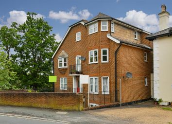 Thumbnail 1 bed flat to rent in Upper Bridge Road, Redhill