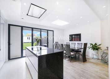 Thumbnail Terraced house for sale in Hawthorn Avenue, Palmers Green