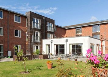 Thumbnail 2 bedroom flat for sale in Forest Close, Wexham, Slough, Berkshire