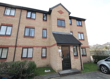 1 Bedrooms Flat to rent in Latimer Drive, Hornchurch, Essex RM12