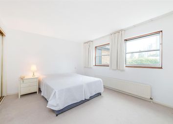 3 Bedrooms Flat to rent in Whistlers Avenue, London SW11