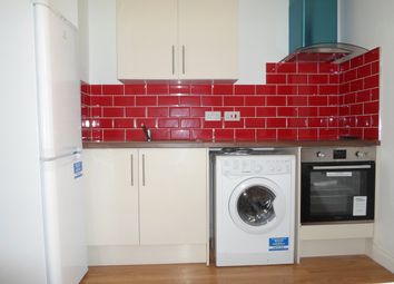 Thumbnail 1 bed flat to rent in Ceder Road, Leicester