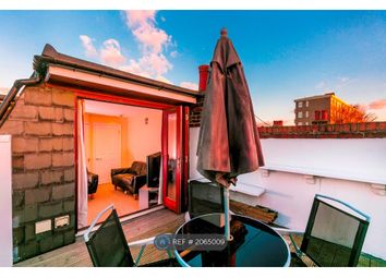 Thumbnail Maisonette to rent in Nutwell Street, London