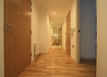 Thumbnail 1 bed flat to rent in Lanedowne Road, Croydon