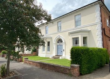 Thumbnail Room to rent in Russell Terrace, Leamington Spa, Warwickshire