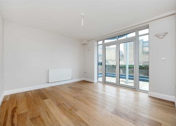 1 Bedrooms Flat to rent in The Market, Choumert Road, London SE15
