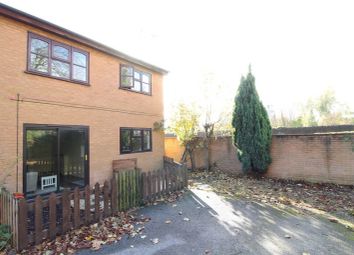2 Bedrooms  for sale in Vernon Park Drive, Old Basford, Nottingham NG6