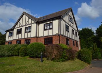 Thumbnail 2 bed flat to rent in 2 Bedroom Apartment With Parking, White Lodge Close, Sevenoaks