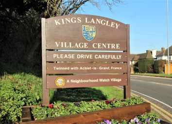 2 Bedrooms Maisonette for sale in Langley Hill, Kings Langley WD4