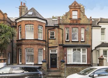 Thumbnail Flat to rent in Brackley Road, London
