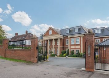 Thumbnail 2 bed flat to rent in Cockfosters Road, Barnet