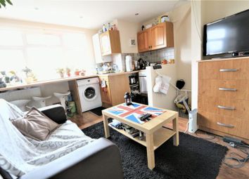 1 Bedrooms Flat to rent in Ewart Grove, London N22