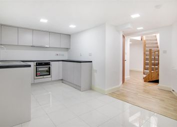 2 Bedrooms Flat for sale in Station Road, Walthamstow, London E17