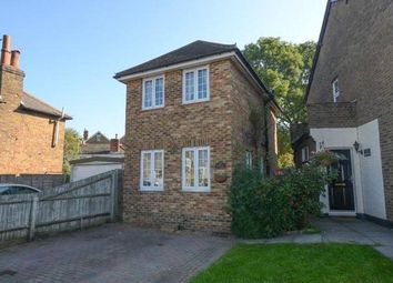 2 Bedroom Detached house for rent