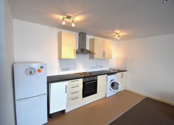Thumbnail Flat for sale in Greywell Road, Havant, Hampshire