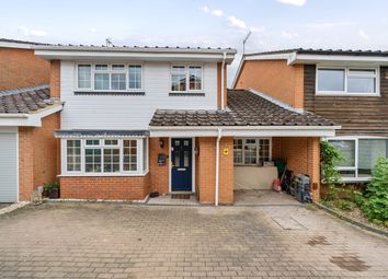 Thumbnail 4 bed link-detached house for sale in Pitts Close, Binfield, Bracknell, Berkshire