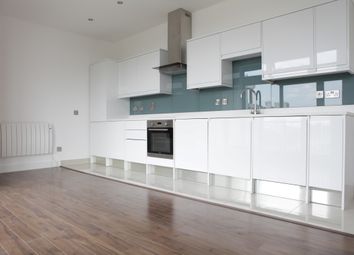 2 Bedrooms Flat to rent in Copperfield Road, Mile End, London E3