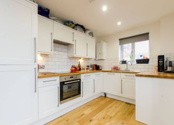 Thumbnail Flat to rent in Upper Tulse Hill, Brixton, London