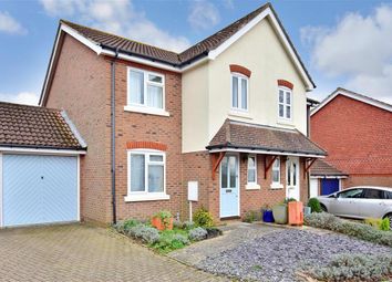 3 Bedrooms Semi-detached house for sale in Swan View, Pulborough, West Sussex RH20