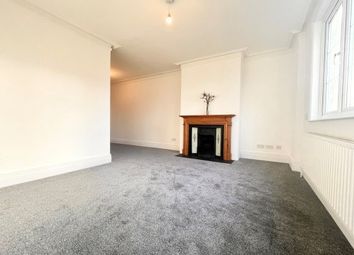 Thumbnail Flat to rent in 15 Park Farm Road, Bromley