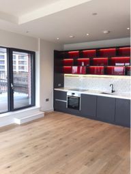 2 Bedrooms Flat to rent in Modena House, Orchard Place, London E14