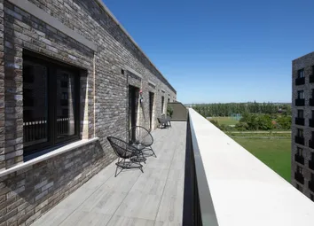 26.04.30 Hepworth Dury Apt 34 P397 -45