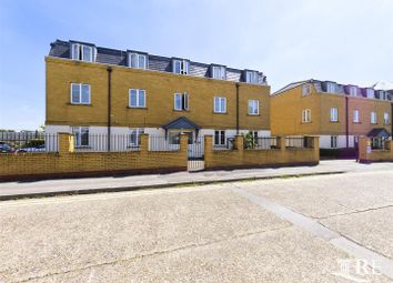Thumbnail Flat for sale in Autumn Close, Enfield