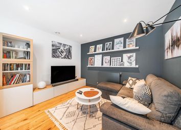 Thumbnail Flat to rent in Winchester Square, London