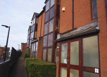 Thumbnail Flat to rent in Buckingham Place, High Wycombe