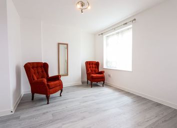 Thumbnail Flat to rent in Hillside Road, Southall