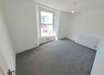 Kingswood - Flat for sale